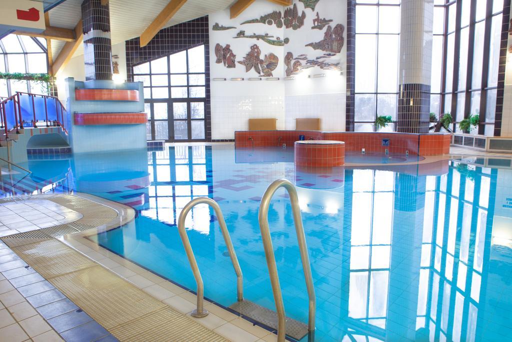 Hotel Przedwiosnie Маслов Екстериор снимка