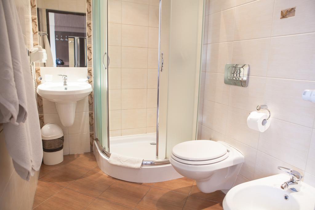 Hotel Przedwiosnie Маслов Екстериор снимка